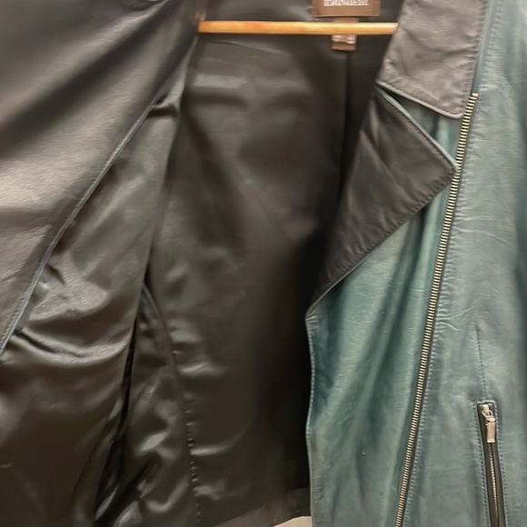 Danier Genuine Leather black and green Jacket Moto Style women’s large - Picture 12 of 13